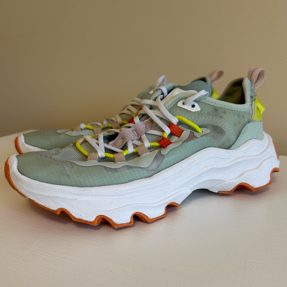 SOREL Kinetic Breakthru Tech Lace Womens Shoes